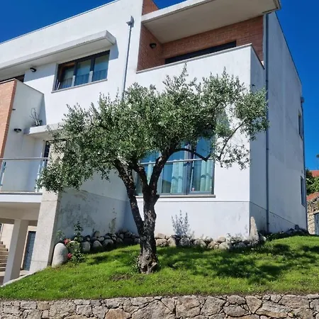 Frühstückspension Florindo - Lafoes *