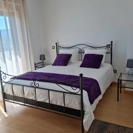 Florindo - Lafoes Bed & Breakfast *
